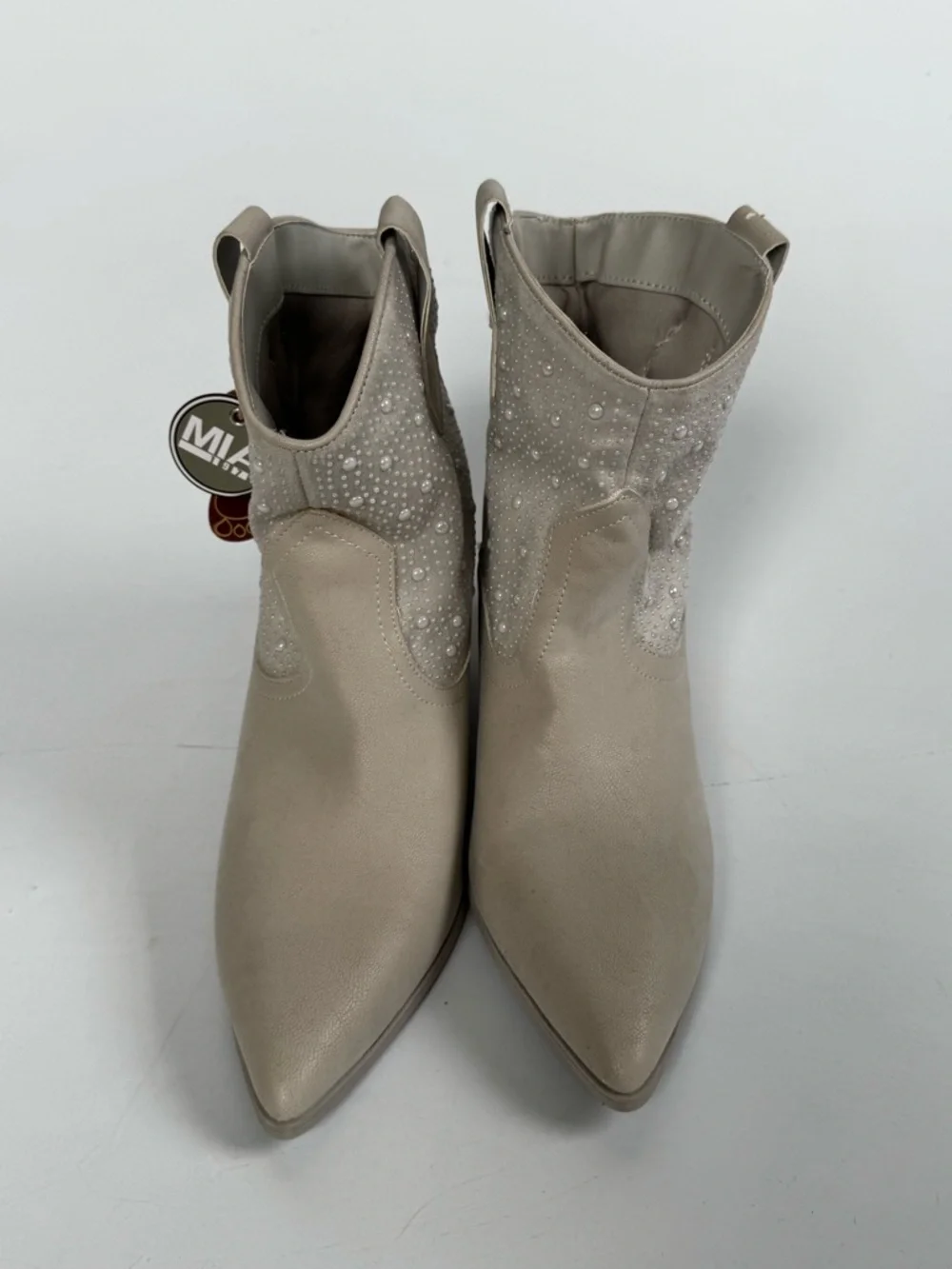 NWT MIA Lauanne Cream Western Boots Size 8